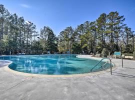 Coastal Golf Resort Condo Less Than 4 Mi to Beach!, hotel with jacuzzis in North Myrtle Beach