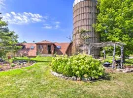 Quaint Sister Bay Studio with Large Backyard!