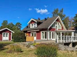 Stunning Home In Ronneby With House Sea View
