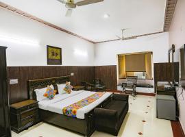 FabHotel Traika Inn, ξενοδοχείο σε Palam Vihar, Γκουργκάον