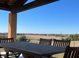 Jolie villa au cœur du Lauragais, hotel económico en Lanta