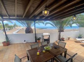 Casa María Fermina - Mirando al mar, hotel in Playa Honda