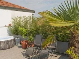 terrazza privata e jacuzzi vicino a Milano