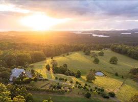 Regatta Park: where the land meets the sea, cottage in Nabiac