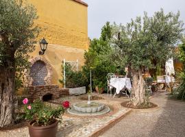 Beautiful Alamedas: casa rural con piscina, maalaistalo kohteessa Castronuño