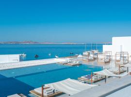 Manoula's Beach Mykonos Resort – hotel w mieście Agios Ioannis