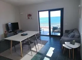 casa con terrazza fronte mare