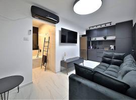 T'eo 25 suite, holiday rental in Qiryat Yam