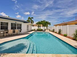 Salt Life Beach Cottage Sleeps 8 Heated Pool, hotell i Pompano Beach