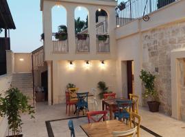 Reeja art gallery, Bed & Breakfast in Nazareth