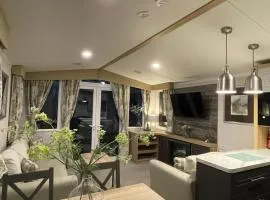 PRESTIGE GOLF VILLAGE CARAVAN