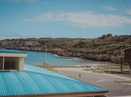 Surf break at Bayview villas SEA VIEW, hotel di Port Campbell