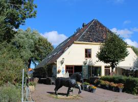 De Oude Smidse, hotel en Westernieland