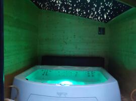 Apartmány Anna s welness, Hotel in Trojanovice