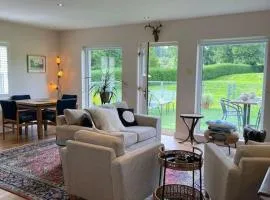Adorable one bedroom apartment with balcony
