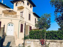 Villa Lina: Castiglioncello'da bir otel