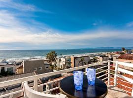 Beautiful Views - Sand Section of Manhattan Beach 2 Bed/2 Bath, beach hotel in Manhattan Beach