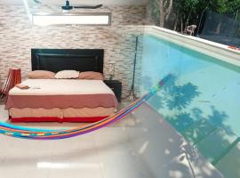 CASA LILI 2: Luxurious/Amplio/Hot Water/Economic/Wifi/TV, готель у місті Вальядолід