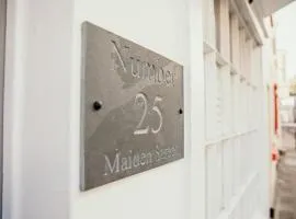 25 Maiden Street, a Weymouth Townhouse