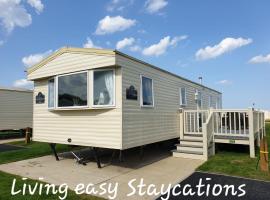 Living Easy Staycations at Tattershall Lakes, hotel met parkeren in Tattershall