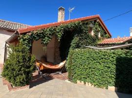 Casa Rural "Hazanas" Adanero: Adanero'da bir tatil evi