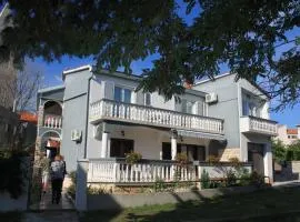 Apartments by the sea Kukljica, Ugljan - 8400