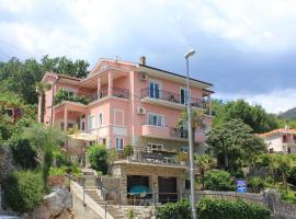 로브란에 위치한 비앤비 Apartments and rooms by the sea Medveja, Opatija - 2305