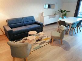 Beautiful apartment by the harbor in Port-en-Bessin-Huppain, apartament a Port-en-Bessin-Huppain