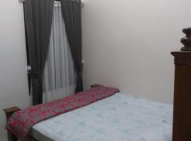 Almahyra Homestay Syariah, hotell i Bukittinggi