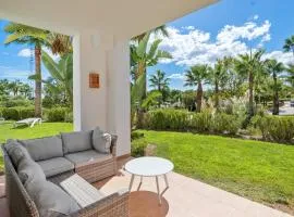 Stunning blue lagoon apartment in Estepona by Costarentals - M12