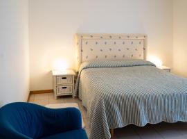 Elegant apartment in residence with seasonal pool