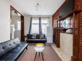 Head-on-Beds -Dagenham Larger Groups with Free Parking