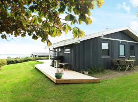 6 person holiday home in Ebberup, casa o chalet en Helnæs By