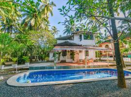 GR STAYs Private Pool Villa in Calangute 5 mins to Baga, huvila kohteessa Arpora