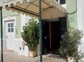 Residencial Moderna, hostel em Torres Vedras