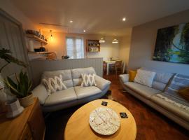 Walmer, Deal stunning coach house apartment, hotell i nærheten av Walmer Castle i Walmer