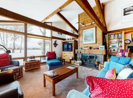 The Director's Cabin, vacation home in Teton Village