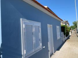 Torreira Vacation Homes - Sea House, hotel with parking in Torreira