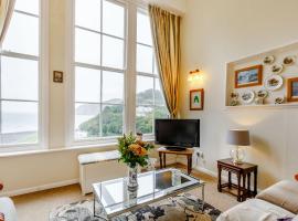 Clooneavin Apartment 2, villa in Lynmouth
