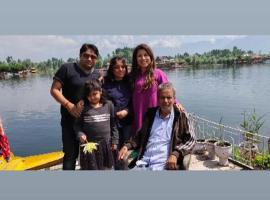 Kashmir View group of Houseboat, khách sạn ở Srinagar