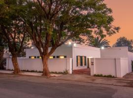 Fifty Five on Park, hotell i Graaff-Reinet