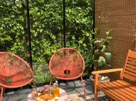 B&B Berglust Rotterdam met serre en gratis parkeren