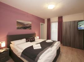 Edelweiss B & B, 24 - 7 contactless check-in, Pension in Zell am See