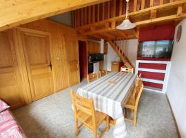Duplex 4 pièces pour 8 personnes au pied des pistes à Morillon - FR-1-815-76, Hotel in Morillon