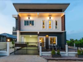 Amaz Villa, holiday rental in Ban Nang Lae