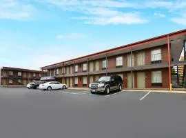 Americas Best Value Inn Near Downtown Nashville