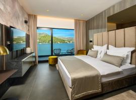 Marinus Beach Hotel, hotell i Marina