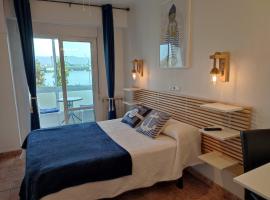 Hostal Lucy, guest house in Santander