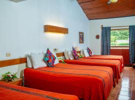 Hotel Panchoy by AHS, khách sạn ở Antigua Guatemala
