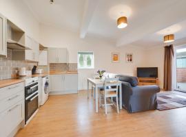 The Workshop, holiday home in Chedgrave